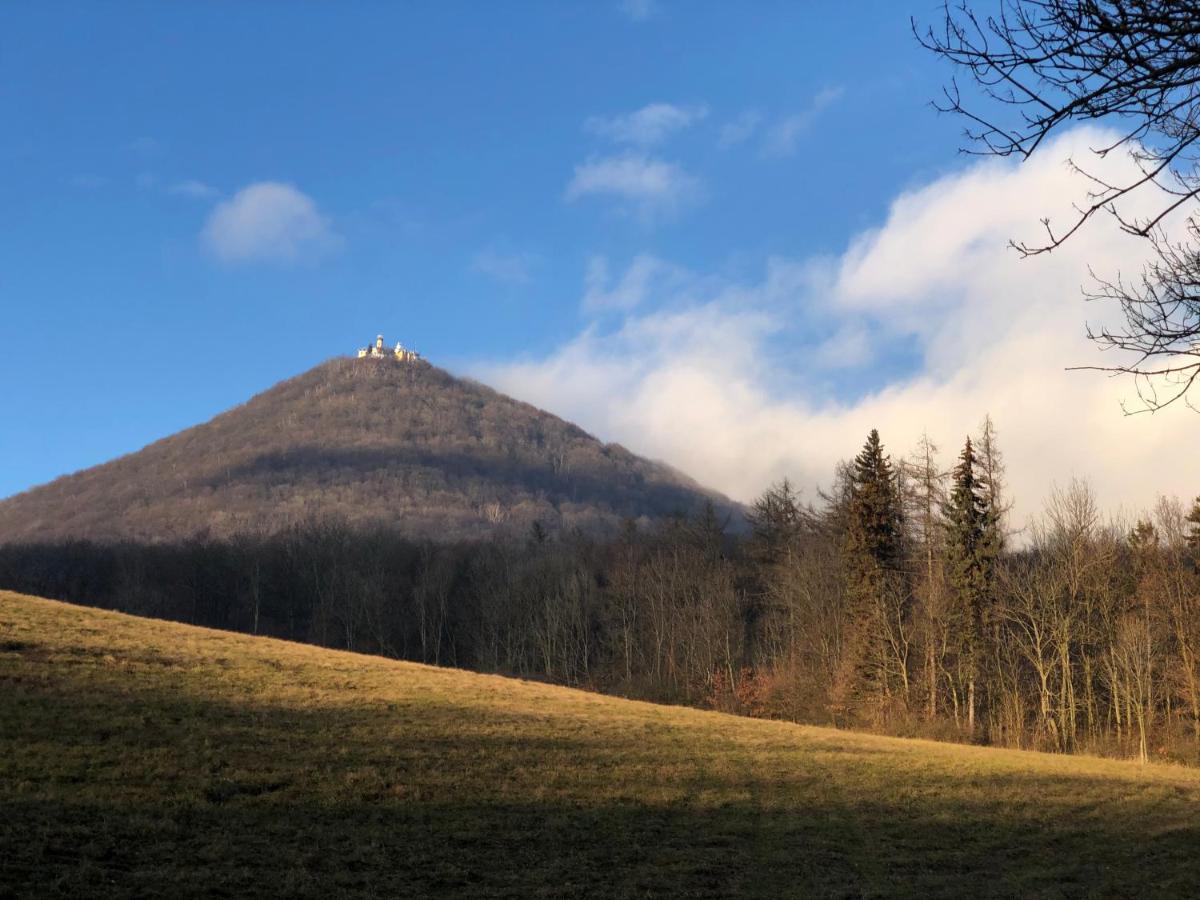 Pokoje V Chalupe Pod Milesovkou Velemin Exteriör bild